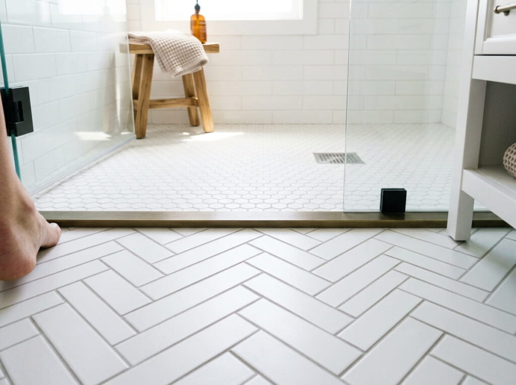 Hexagon to herringbone transition